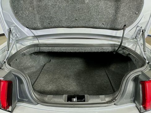 Used 2020 Ford Mustang Premium RWD image 20
