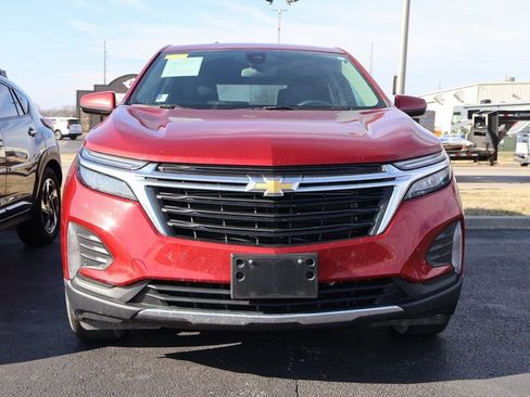 Used 2024 Chevrolet Equinox LT image 3