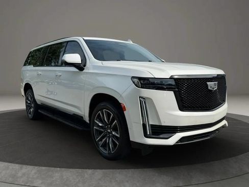 Used 2021 Cadillac Escalade ESV Sport AWD/4WD image 3