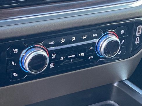 Used 2024 GMC Sierra 2500 SLT w/ Texas SLT Premium Package image 40