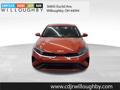 Used 2022 Kia Forte LXS FWD image 2