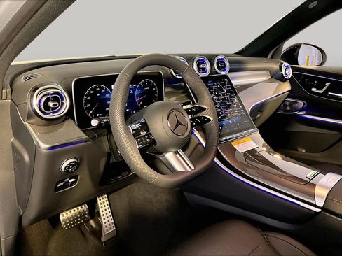 New 2026 Mercedes-Benz GLC 300 4MATIC image 9