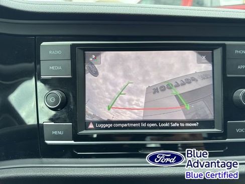 Used 2024 Volkswagen Jetta SE image 23