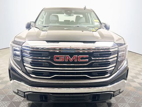 Used 2024 GMC Sierra 1500 SLT image 3