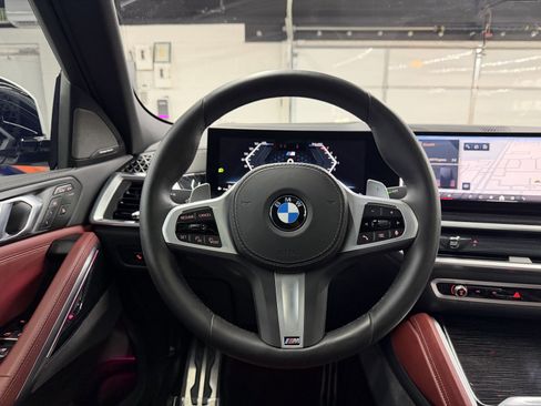 Used 2024 BMW X6 xDrive40i w/ Premium Package image 13