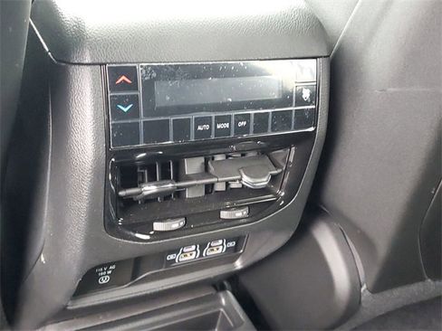 New 2025 Jeep Grand Cherokee L Laredo w/ Luxury Tech Group I image 13