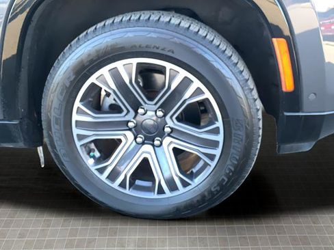 Used 2024 Jeep Wagoneer Series II w/ Flexible Seating Group image 55