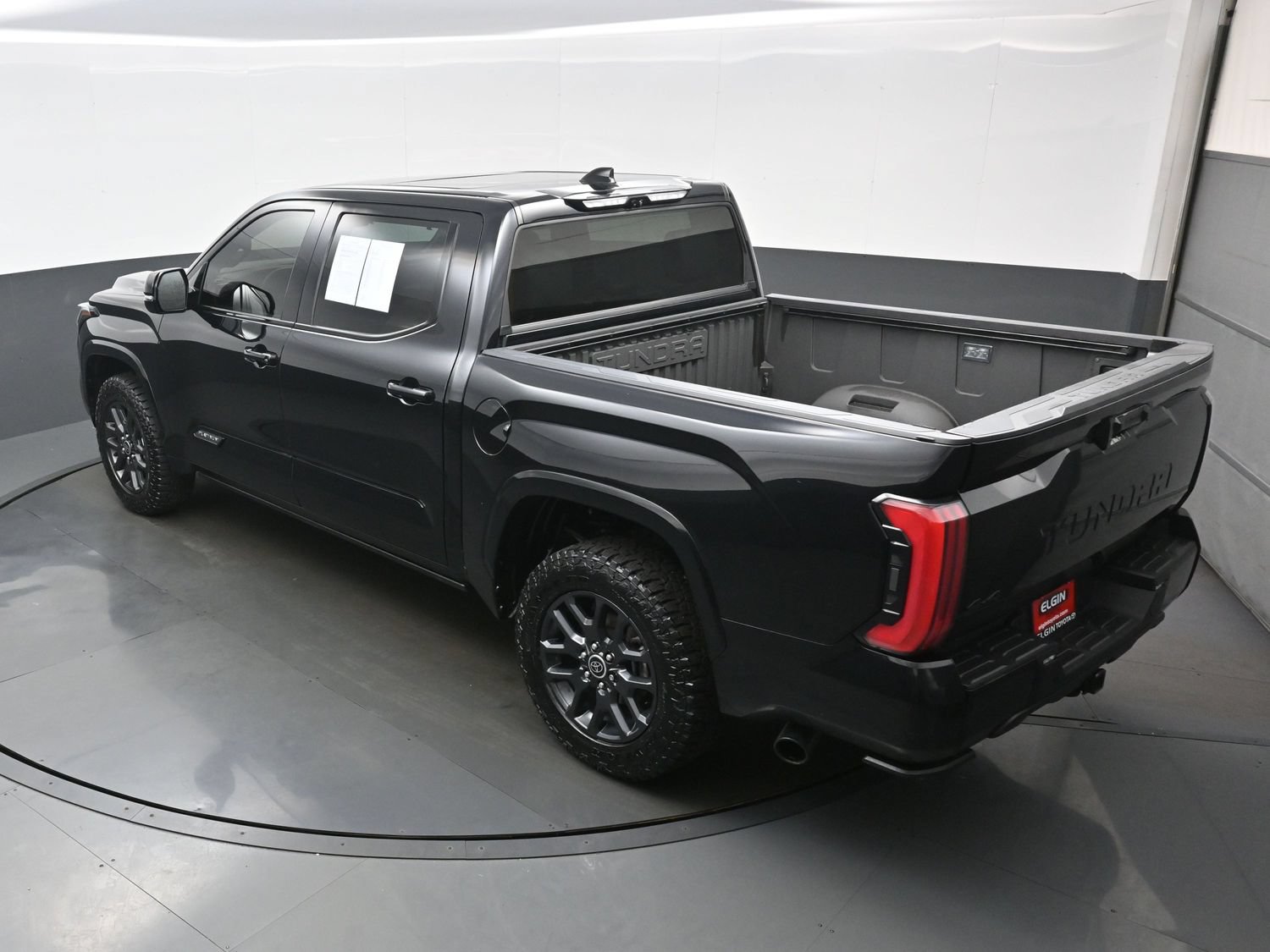 Used 2023 Toyota Tundra Platinum AWD/4WD image 40