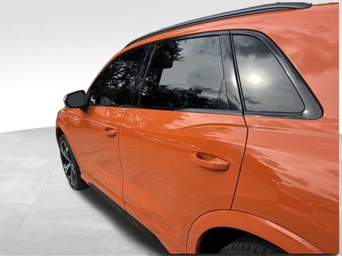 Used 2023 Audi Q3 2.0T Premium Plus w/ Premium Plus Package image 27