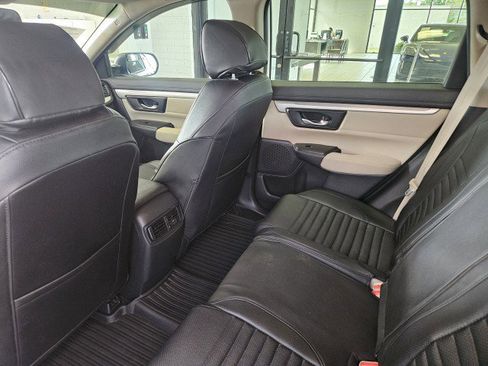 Used 2020 Honda CR-V LX image 9