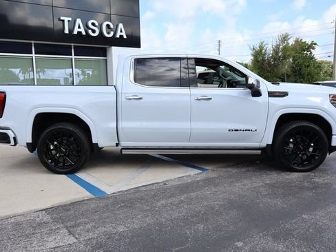New 2026 GMC Sierra 1500 Denali w/ Denali Reserve Package AWD/4WD image 9