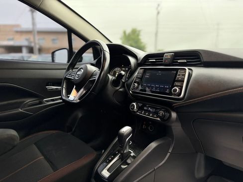 Used 2020 Nissan Versa SR FWD image 36