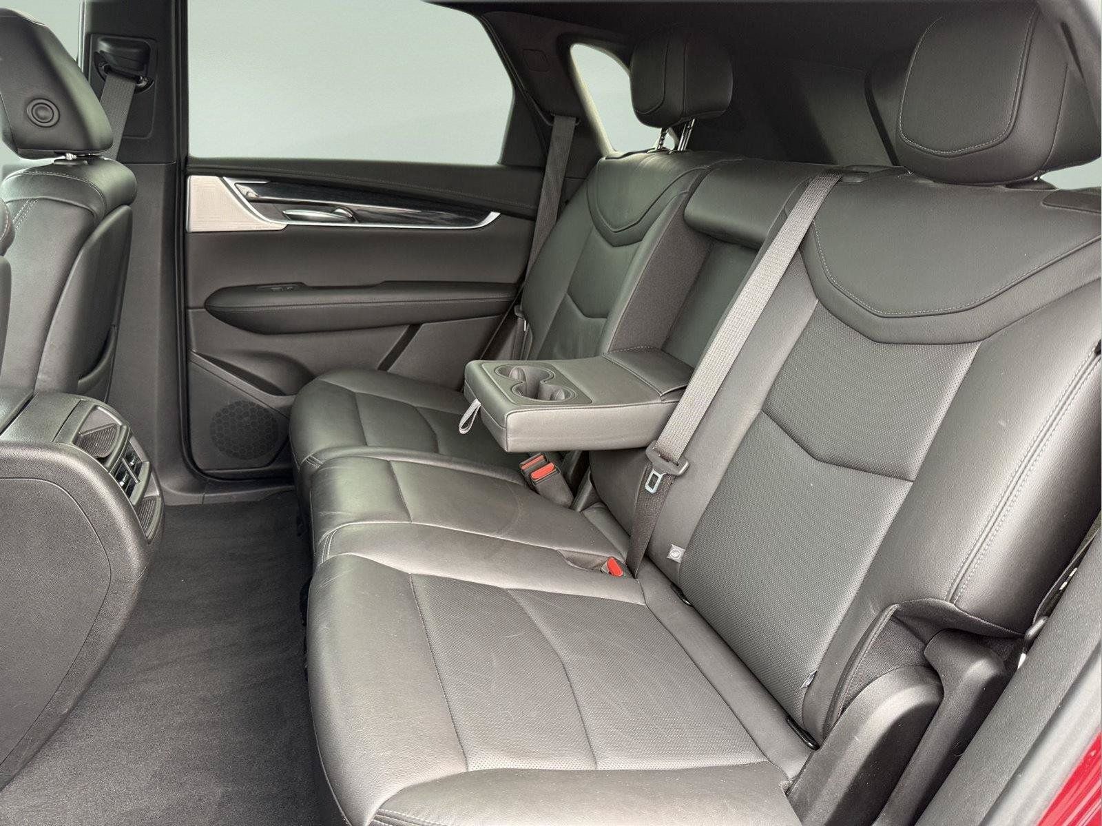 Used 2020 Cadillac XT5 Premium Luxury AWD/4WD image 21