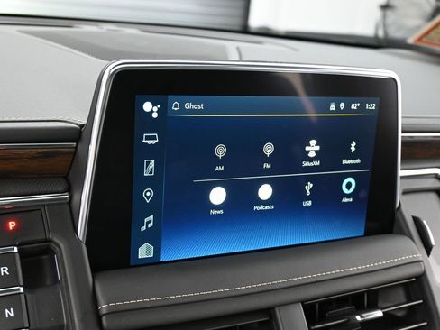 Used 2024 Chevrolet Tahoe Premier w/ Premium Package image 20