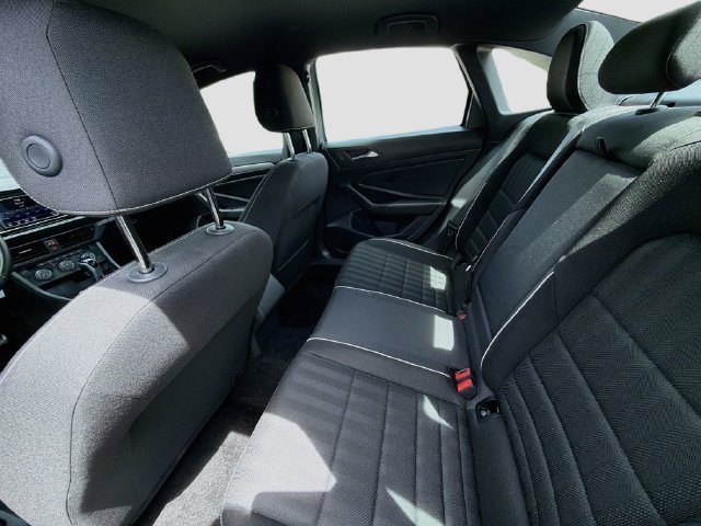 Used 2024 Volkswagen Jetta Sport FWD image 23