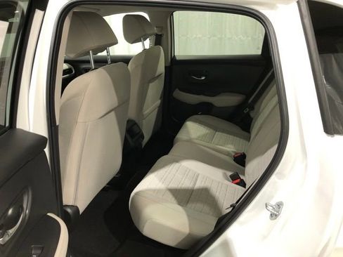 New 2026 Honda HR-V LX image 7