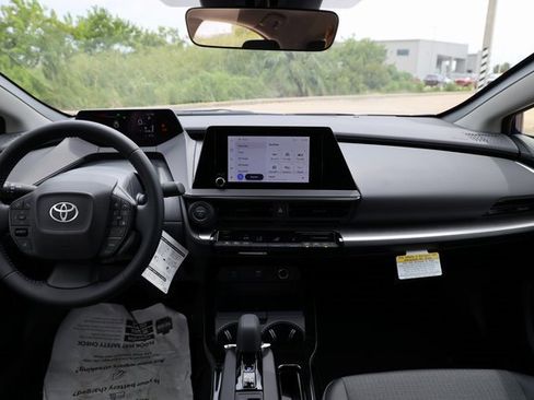 New 2026 Toyota Prius LE image 11