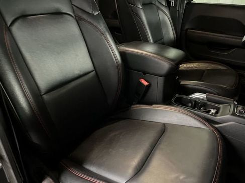 Used 2018 Jeep Wrangler Unlimited Rubicon AWD/4WD image 28
