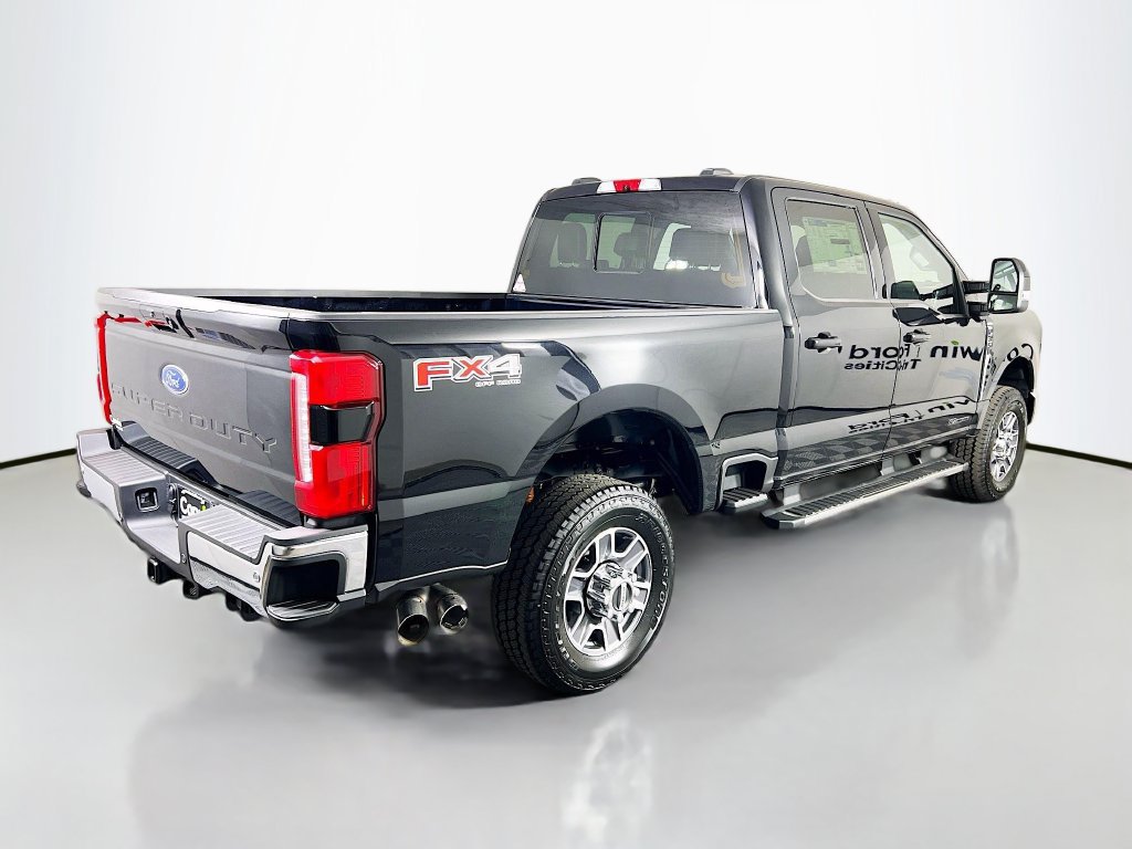New 2026 Ford F350 Lariat w/ FX4 Off-Road Package AWD/4WD image 15