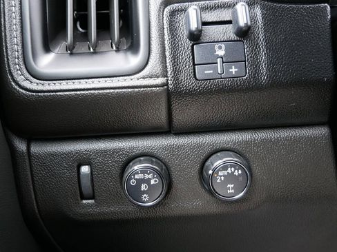 Used 2020 GMC Canyon Denali AWD/4WD image 32