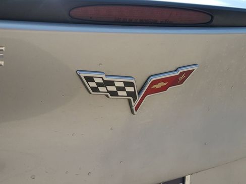 Used 2005 Chevrolet Corvette Convertible w/ Preferred Equipment Group image 15