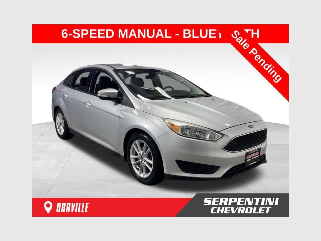 Used 2016 Ford Focus SE w/ SE Power Seat Package FWD image 1