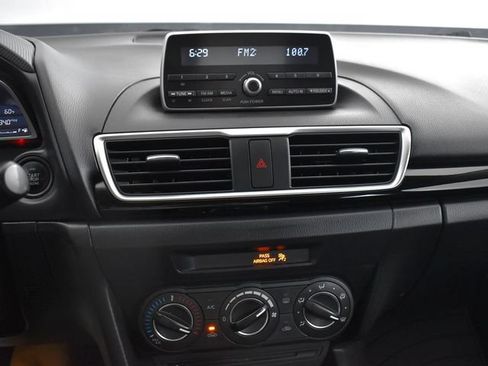 Used 2014 MAZDA MAZDA3 i Touring FWD image 12