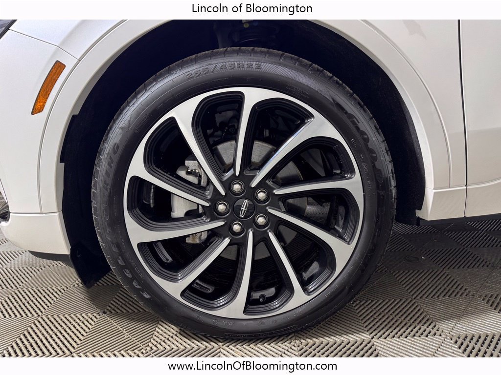 Used 2025 Lincoln Nautilus Black Label AWD/4WD image 28
