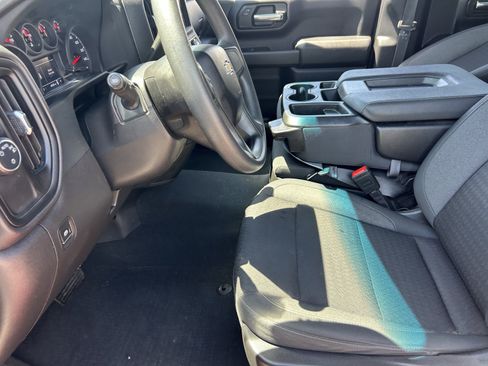 Used 2024 Chevrolet Silverado 1500 Custom w/ Turbomax Blackout Package RWD image 13
