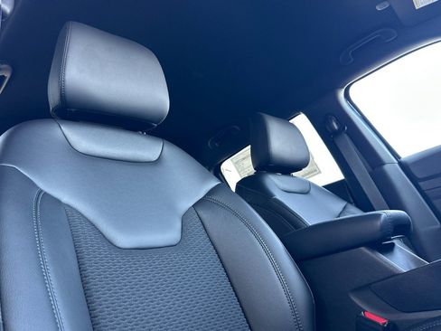 New 2026 Jeep Compass Latitude image 14