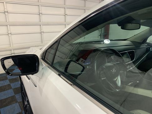 Used 2022 Buick Enclave Essence w/ Sport Touring Edition image 10