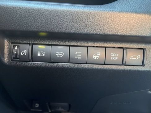 Used 2025 Toyota RAV4 XSE w/ Advanced Technology Package AWD/4WD image 18