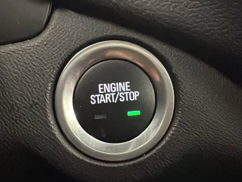Used 2024 Chevrolet Equinox LT AWD/4WD image 17