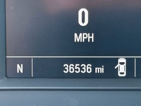 Used 2024 Chevrolet Trax LS w/ LS Convenience Package image 8