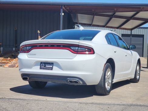Used 2023 Dodge Charger SXT RWD image 4