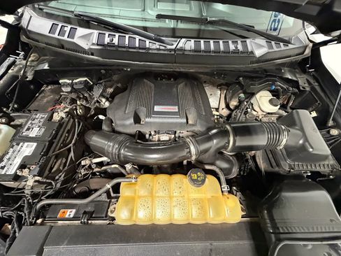 Used 2017 Ford F150 Raptor w/ Equipment Group 802A Luxury image 20