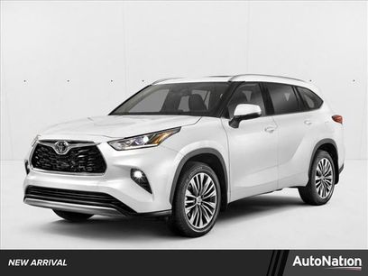 Used 2023 Toyota Highlander XLE