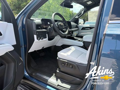 New 2025 Chevrolet Tahoe Premier AWD/4WD image 15