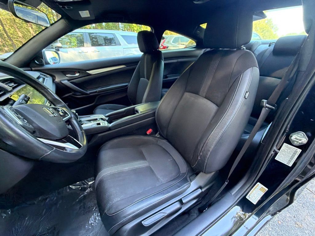 Used 2019 Honda Civic Sport image 12