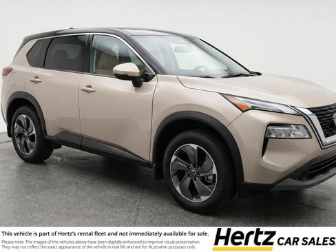 Used 2025 Nissan Rogue SV FWD image 1