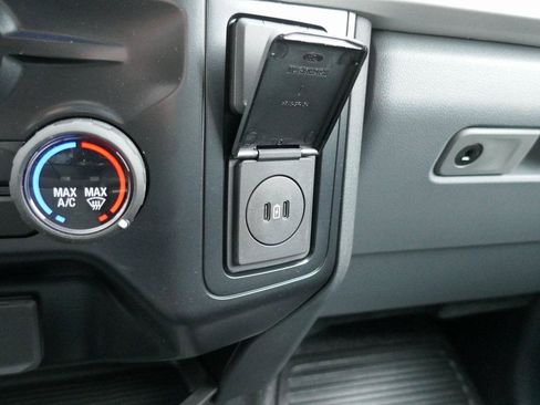 New 2026 Ford F250 XL w/ XL Off-Road Package image 17