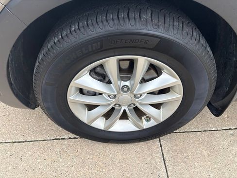 Used 2016 Kia Sorento AWD image 10