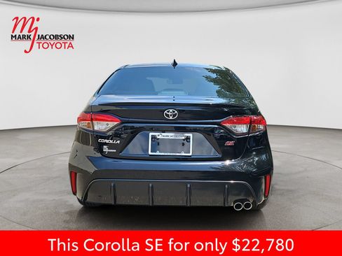 Used 2024 Toyota Corolla SE FWD image 11
