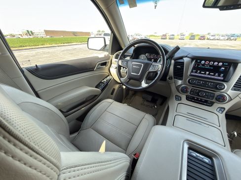 Used 2018 GMC Yukon Denali w/ Denali Ultimate Package AWD/4WD image 33