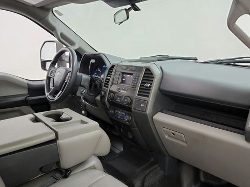Used 2022 Ford F350 XL w/ Power Equipment Group AWD/4WD image 31