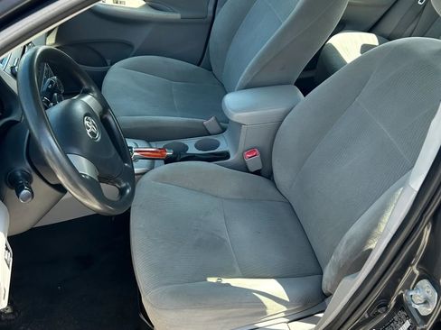 Used 2011 Toyota Corolla LE image 27