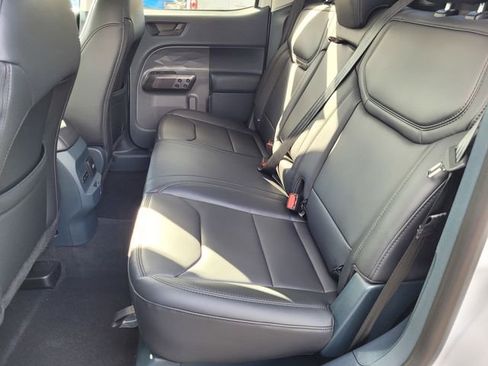 New 2025 Ford Maverick Lariat w/ Black Appearance Package image 6