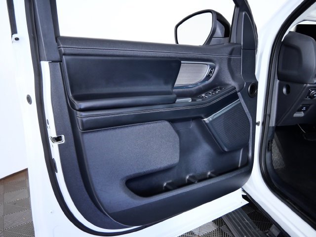 Certified 2025 Ford Expedition Max Platinum AWD/4WD image 17