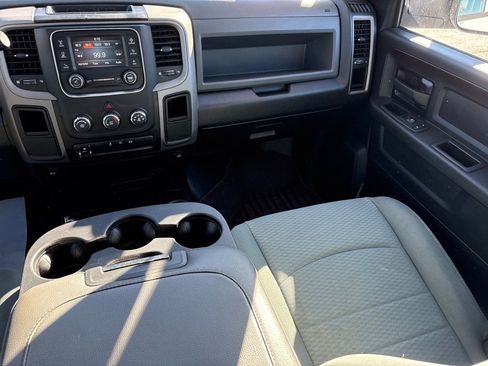 Used 2018 RAM 2500 Tradesman w/ Chrome Appearance Group image 7