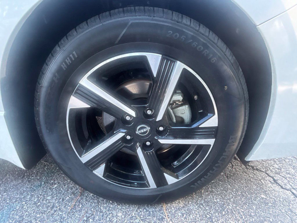 Used 2024 Nissan Sentra SV FWD image 27
